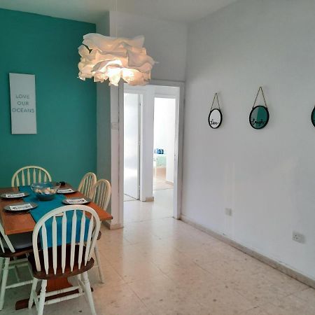 Sea-Esta Seaview Apartment, 200 Meters To The Beach Larnaca Exteriör bild