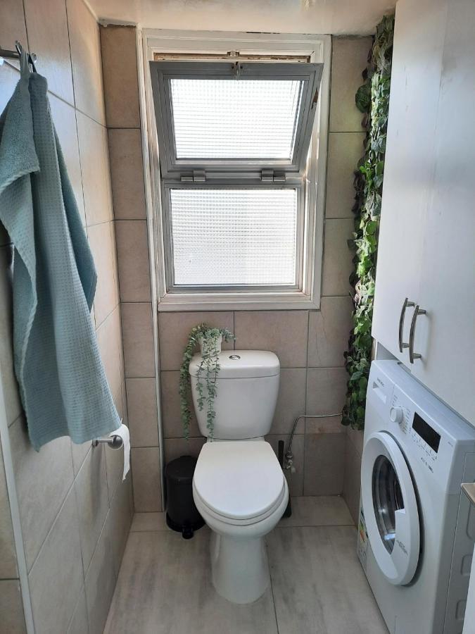 Sea-Esta Seaview Apartment, 200 Meters To The Beach Larnaca Exteriör bild