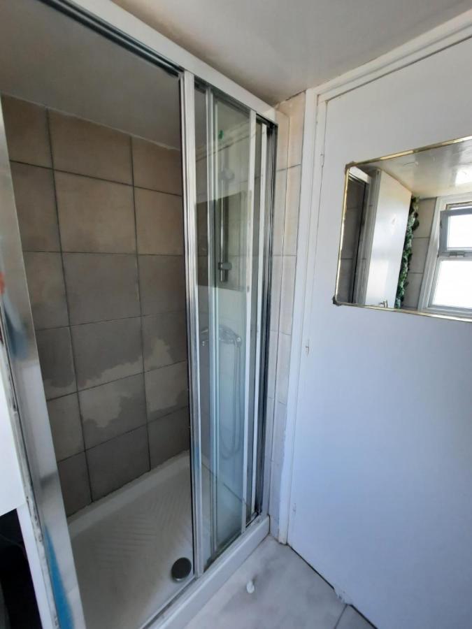 Sea-Esta Seaview Apartment, 200 Meters To The Beach Larnaca Exteriör bild